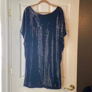 Very flattering black sequence dress from The Avenue. Size 14/16